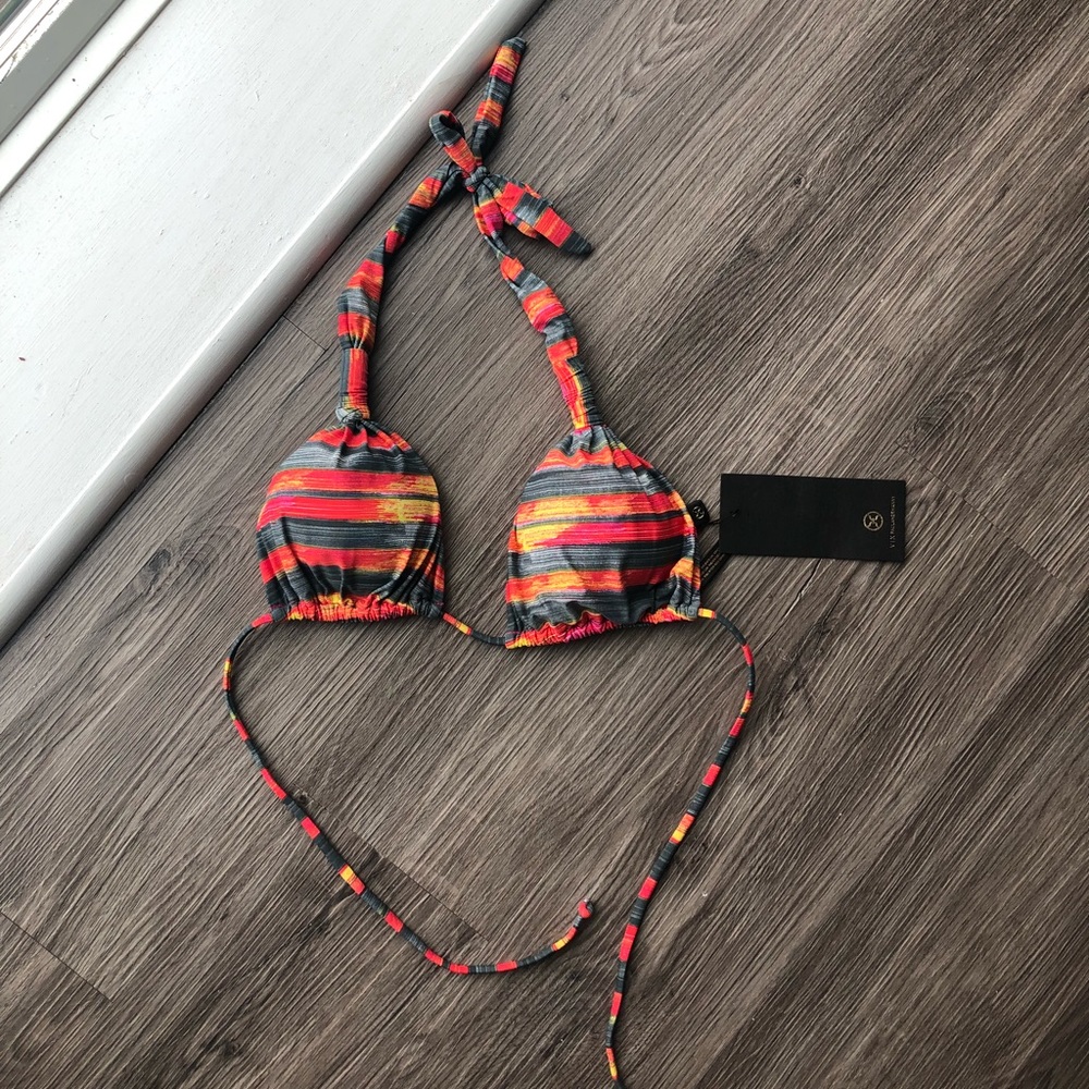 ✨NWT Vix Sunset Bikini Top